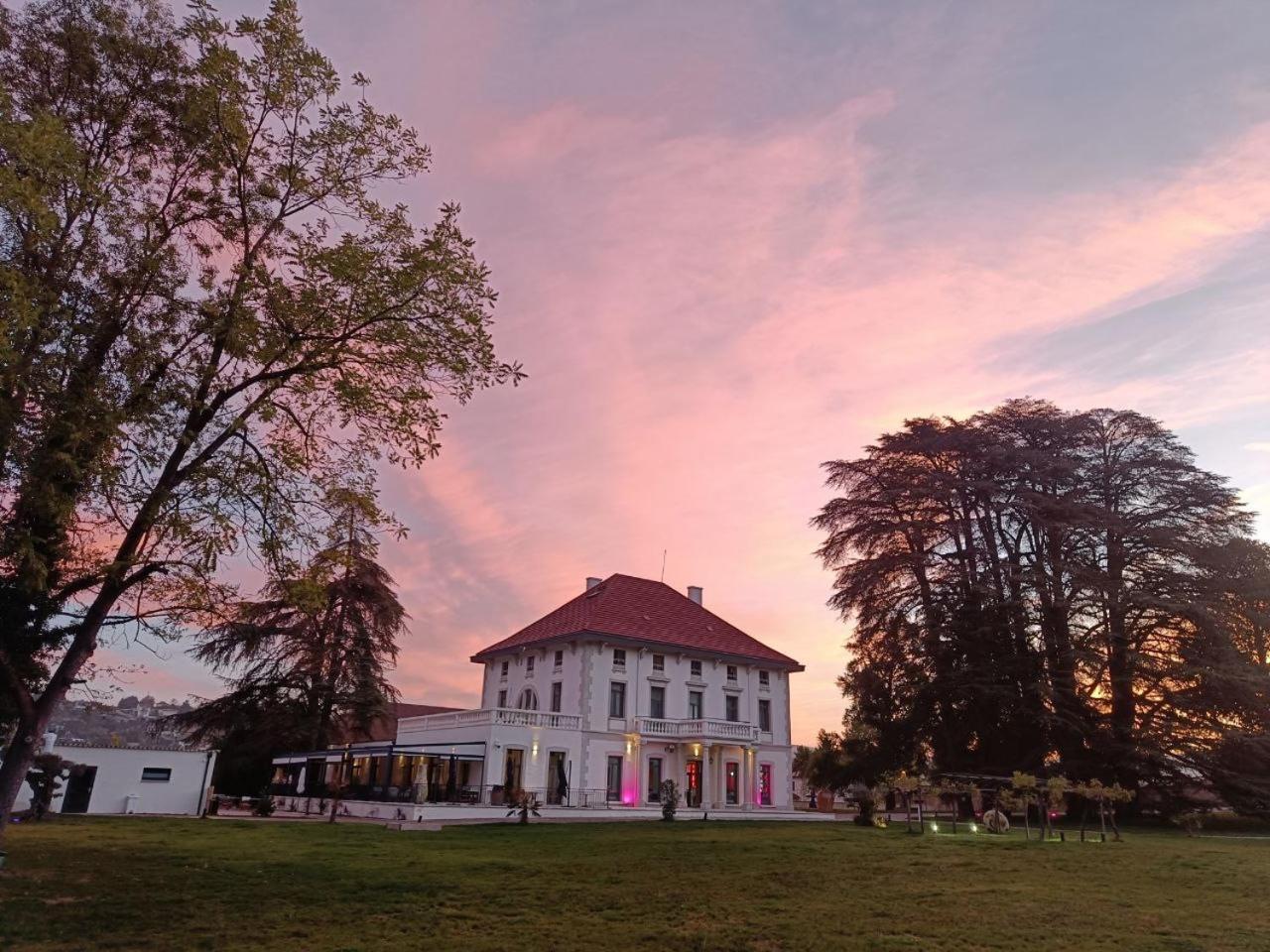 Sequoias Golf & Ressort Ruy-Montceau Exterior foto