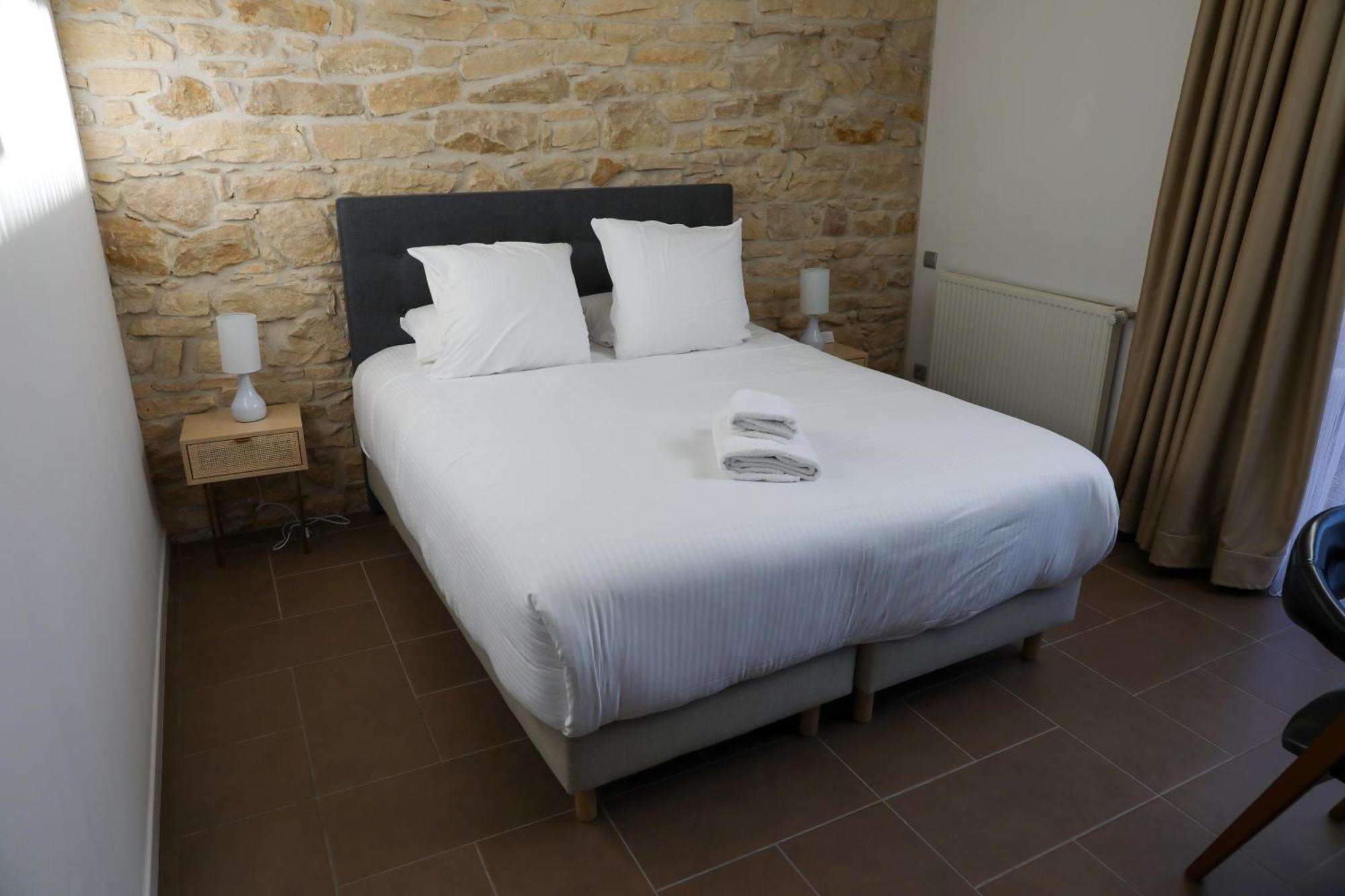 Sequoias Golf & Ressort Ruy-Montceau Exterior foto